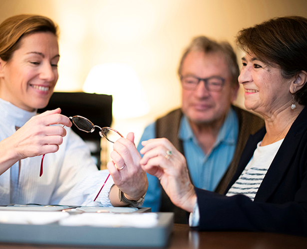 choix lunettes avec opticienne